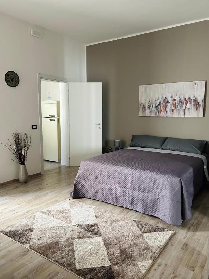Apartamento Essential House Bríndisi Exterior foto