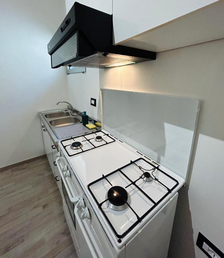 Apartamento Essential House Bríndisi Exterior foto